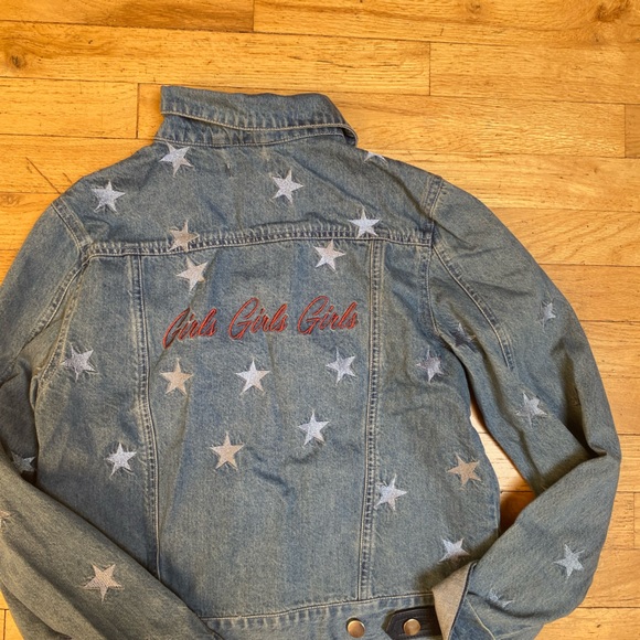 Samantha sip is denim jacket with stars. Says girls, girls, girls on back. Small - Picture 5 of 5